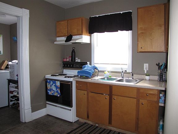 5th image of 337 E Ward St