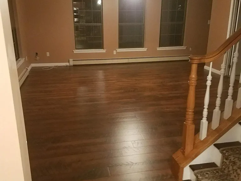 223 Riverside Dr — Photo 5