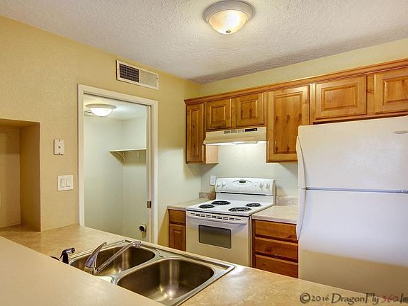 Kitchen_1