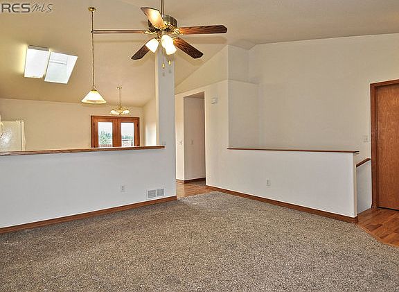 4th image of 811 Rodgers Cir