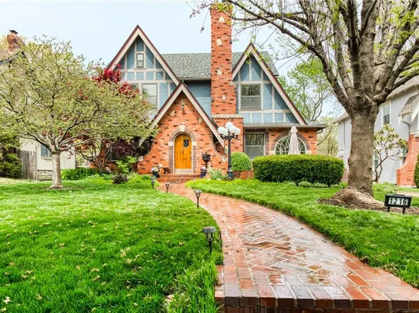 1216 W 71st Ter, Kansas City, MO 64114