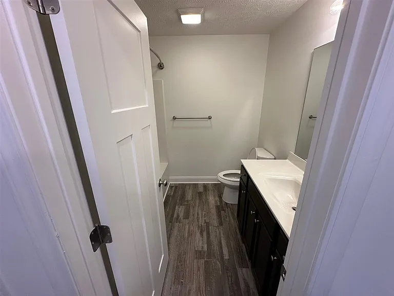 468 Deluth Dr — Photo 4