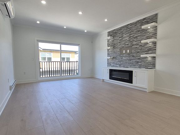 5th image of 8233 Williams Rd #109