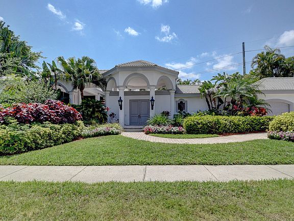 Home For Sale In Broken Sound Country Club