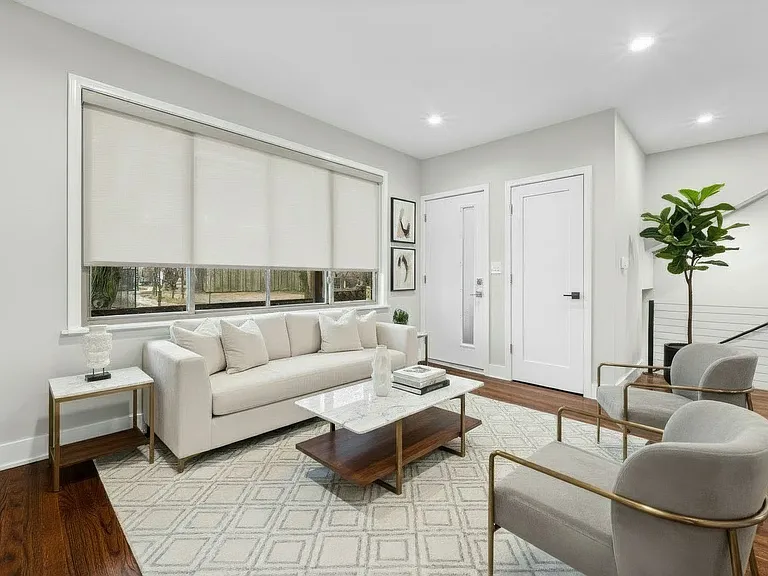 2850 W Henderson St #1 — Photo 5