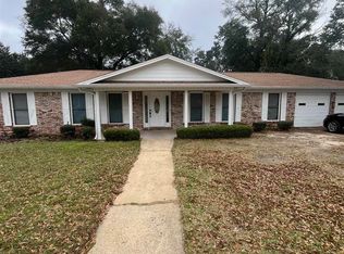 8104 Strasburg Rd, Pensacola, FL 32514