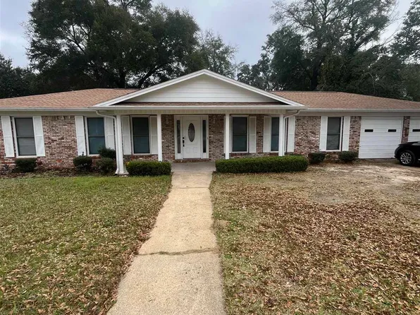 8104 Strasburg Rd, Pensacola, FL 32514