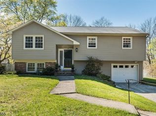 20 Westgate Dr, Sparta, NJ 07871