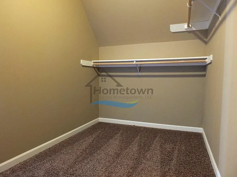 908 E Davis Ave — Photo 14