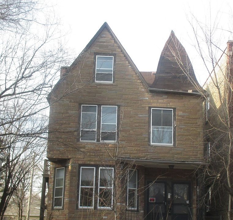 1st image of 920 S Austin Blvd