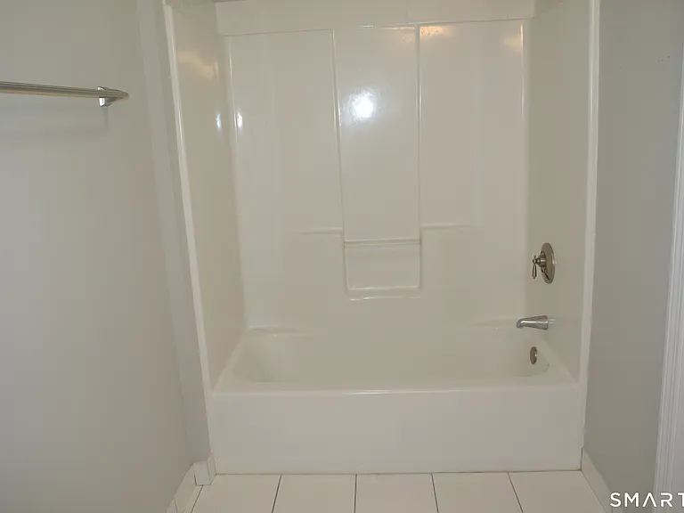 670 Boston Post Rd #5 — Photo 7
