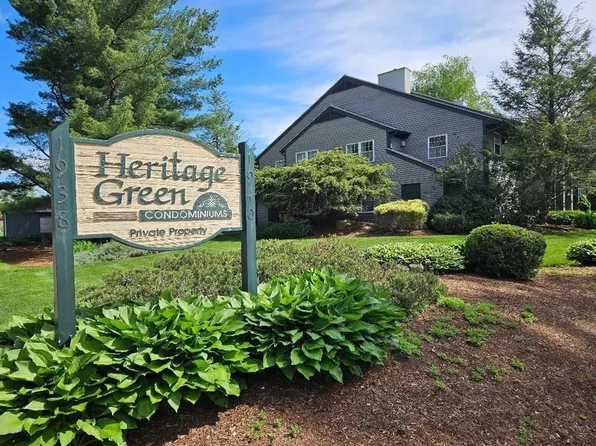 1940 Phillips Rd APT 14, New Bedford, MA 02745
