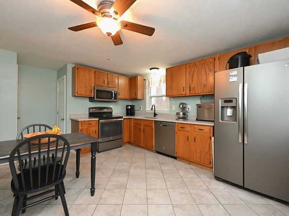 989 S Main St #989, Bellingham, MA 02019