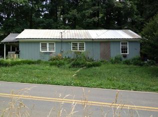 477 Mineral Springs Rd, Ball Ground, GA 30107