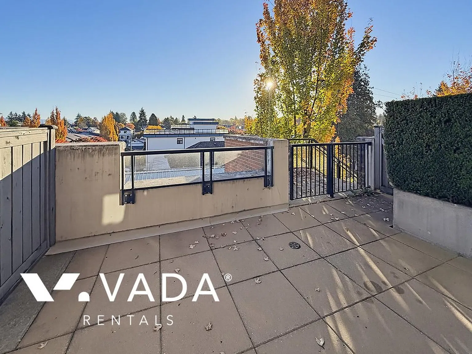 4550 Fraser Street Vancouver — Photo 2