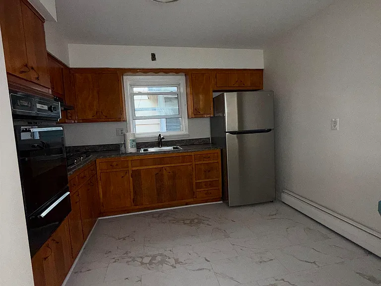 696 Avenue E #1 — Photo 8