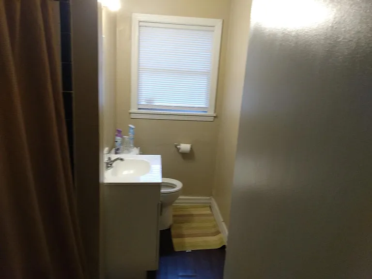 204 Clintview St — Photo 4