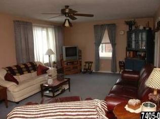 2370 Sycamore Rd, York, PA 17408