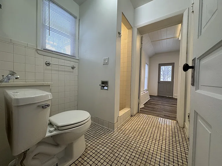 122 North St — Photo 16