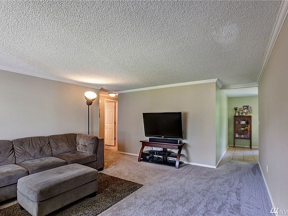 3rd image of 1139 S 211th Pl