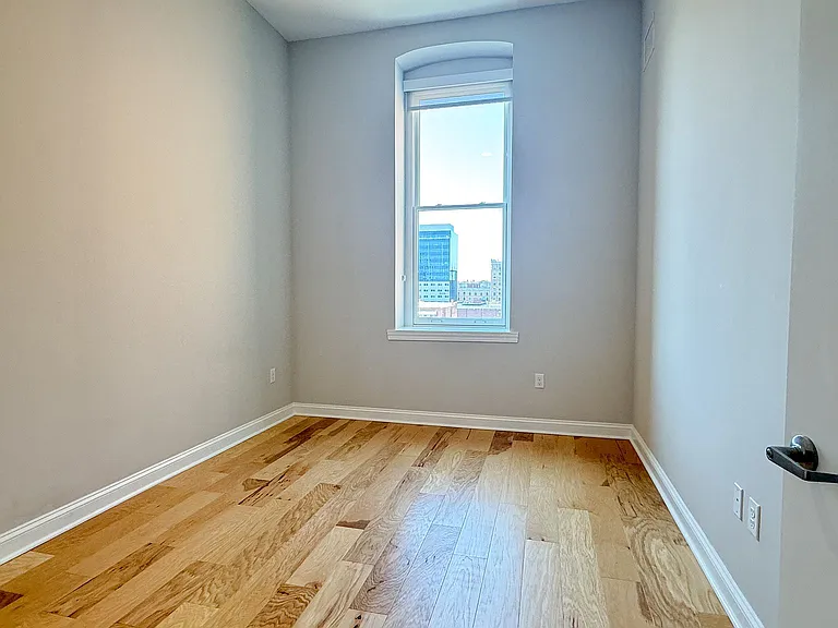 622 Main St — Photo 29