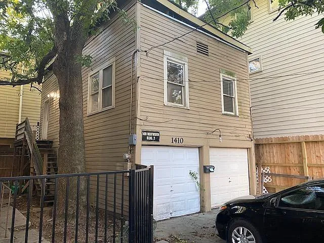 1410 Wentworth St — Photo 7