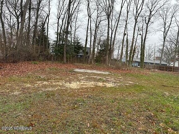 4th image of 1720 Mohawk Drive