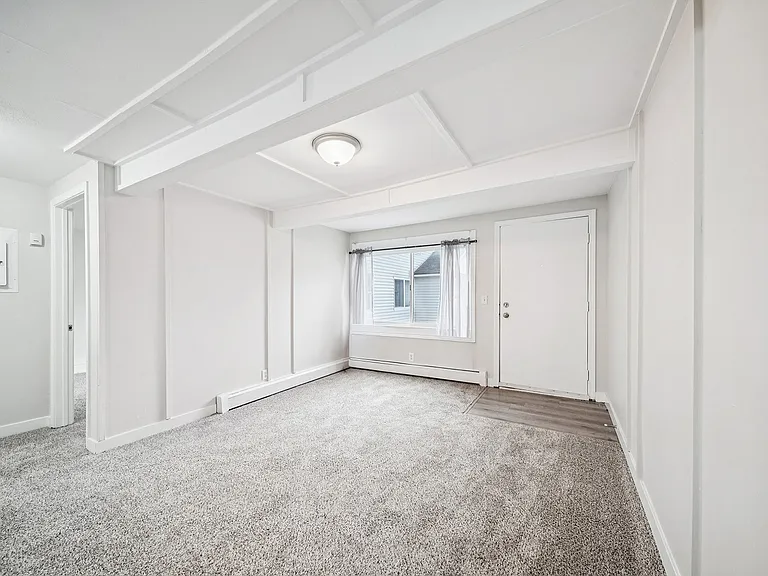 Romig Court — Photo 6
