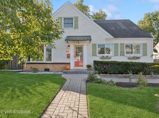809 E Oakton St, Arlington Heights, IL 60004