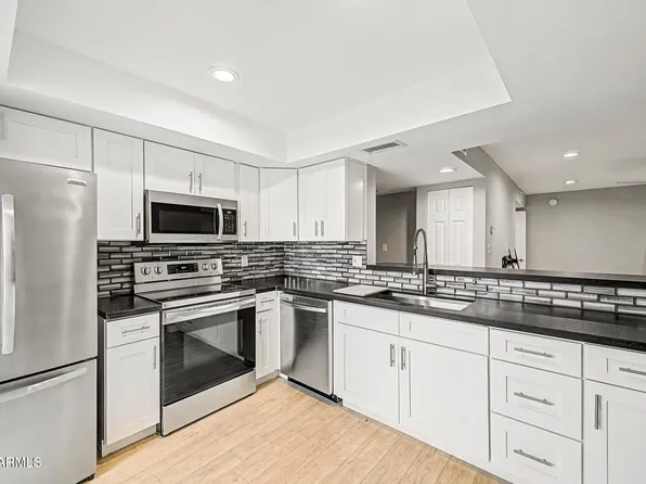 9465 N 92nd St Unit 105, Scottsdale, AZ 85258