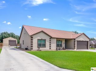 193 High Country Dr, Seguin, TX 78155