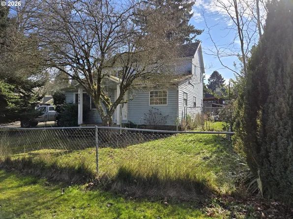 5390 NE Skidmore St, Portland, OR 97218