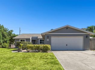 545 Hammock Dr, Palm Harbor, FL 34683