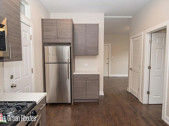 3rd image of 2943 W Diversey Ave #Ua1e