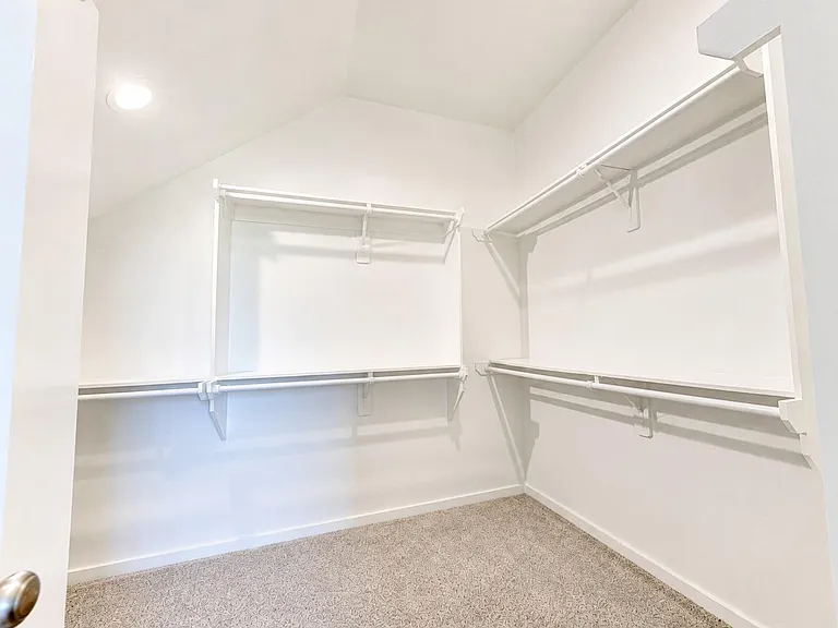 21018 Camberwell Beauty Ln — Photo 14