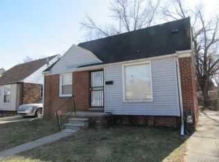 26281 W Hills Dr, Inkster, MI 48141