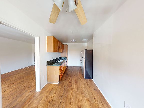 3rd image of 17001 Vanowen St APT 7