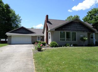 919 W 8th St, Rochester, IN 46975