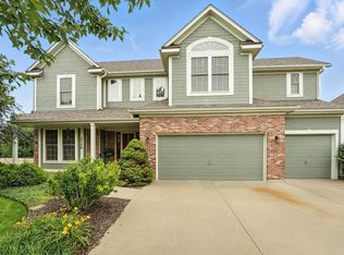 5726 Payne St, Shawnee, KS 66226