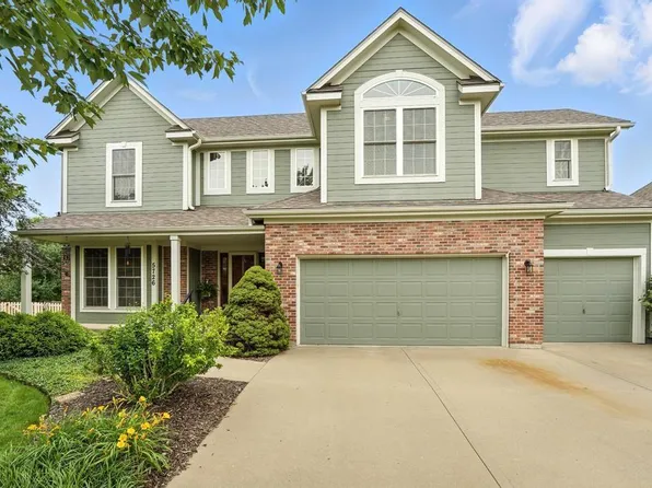 5726 Payne St, Shawnee, KS 66226