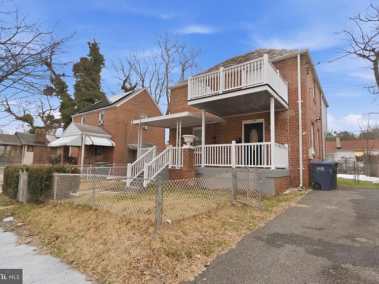 Listing photo 2