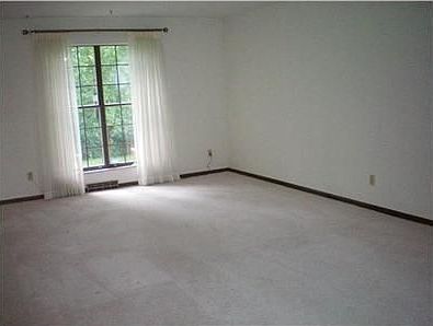 5th image of 6521 Hearthstone Ave