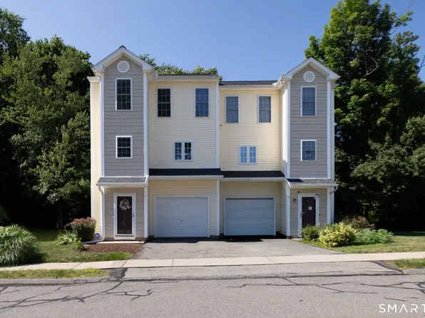 12 Quarry Farms Road #12, Meriden, CT 06451