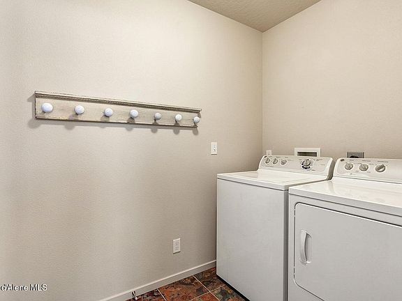 4th image of 3850 W Pescador Dr