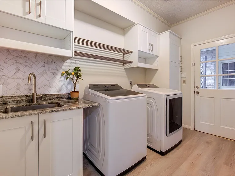 714 Last Arrow Dr — Photo 36