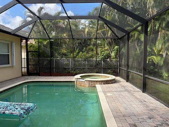 2nd image of 2585 SE Stonebriar Way