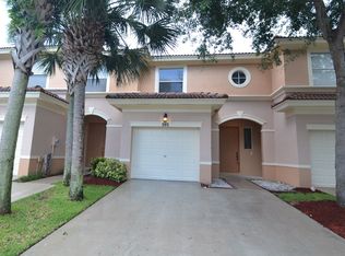 393 River Bluff Ln, Royal Palm Beach, FL 33411