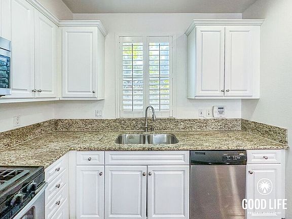 3rd image of 1823 Peach Ct Unit 3