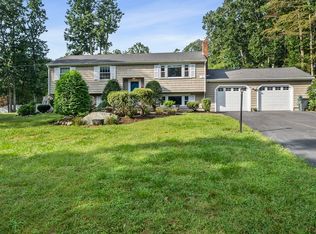35 Howland Park, Hanover, MA 02339