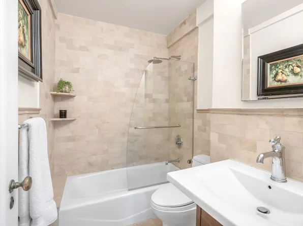 20 East 35th Street image 12 of 15